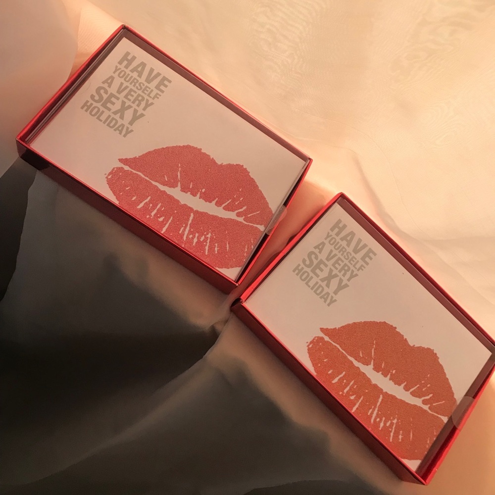 2 Pk Victoria Secret Christmas Cards